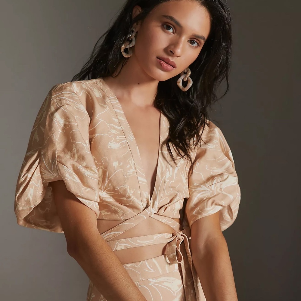 NWT Significant Other Puff Sleeve Wrap Top - 6